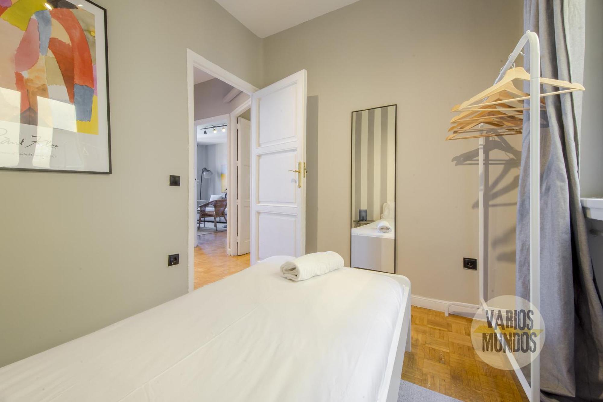 Apartamento De 4Hab En La Latina Con Vistas A Madrid Centro Екстериор снимка